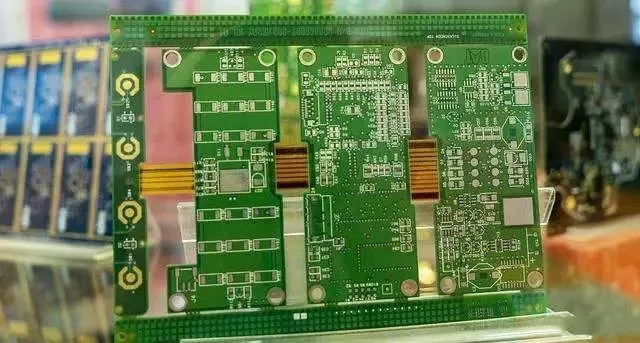 1670396718985940.jpg PCB板開發
